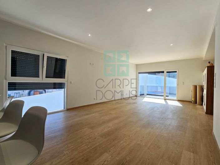 Image No.15-4 Bed House for sale