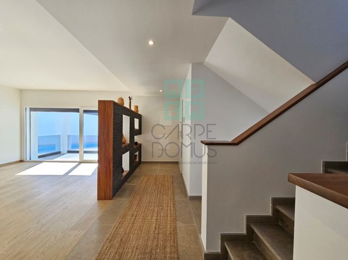 Image No.22-4 Bed House for sale