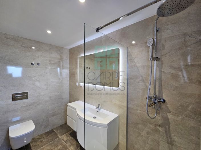 Image No.22-4 Bed House for sale