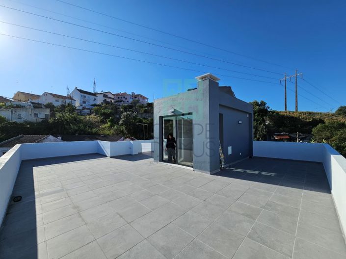 Image No.35-4 Bed House for sale