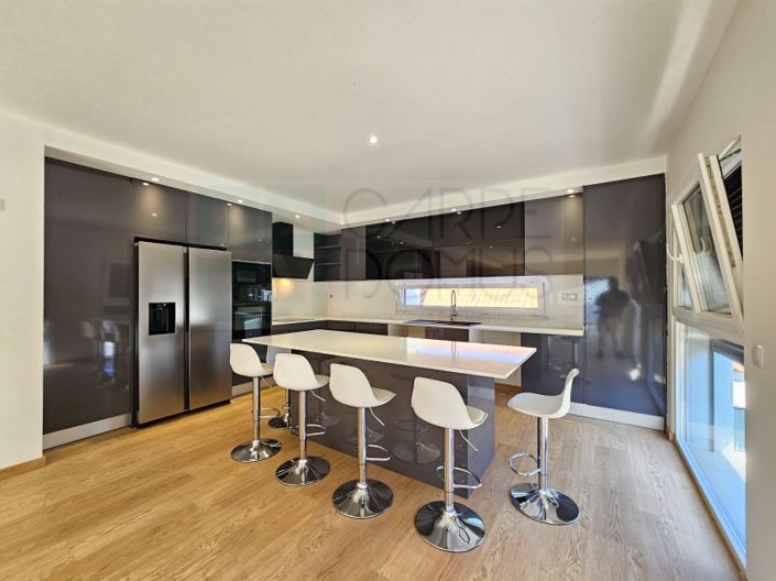 Image No.4-Maison de 4 chambres à vendre à Vila Franca de Xira