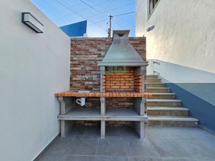 Image No.46-4 Bed House for sale