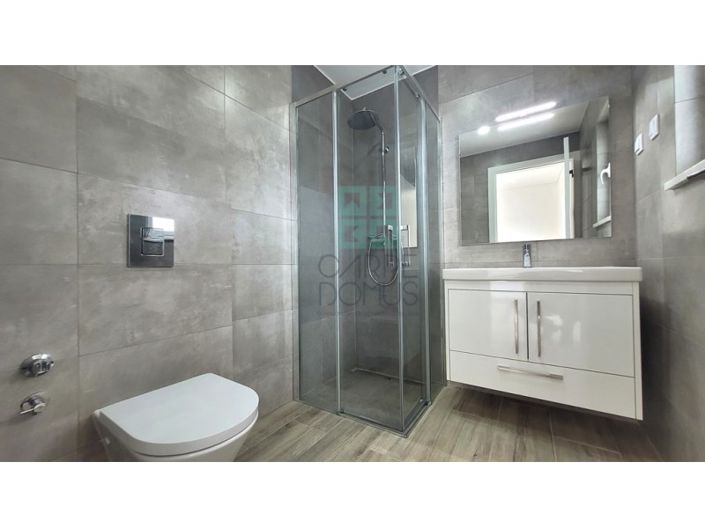 Image No.21-4 Bed House for sale