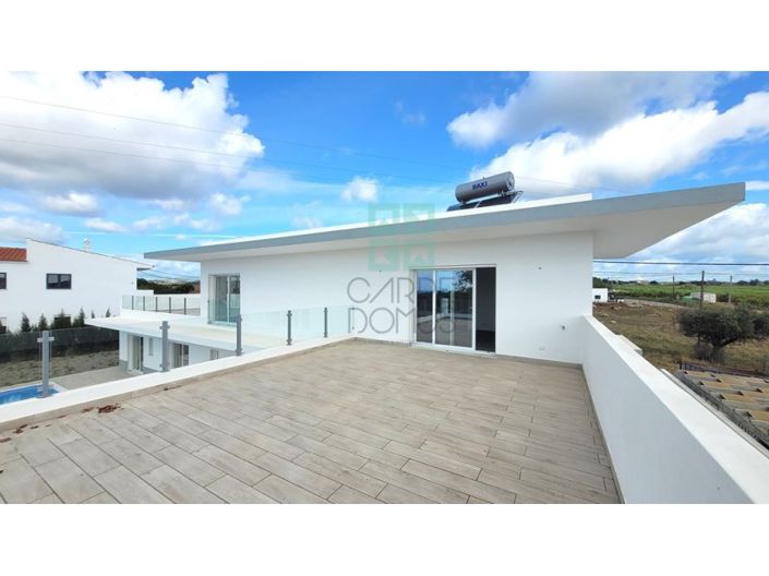 Image No.31-4 Bed House for sale