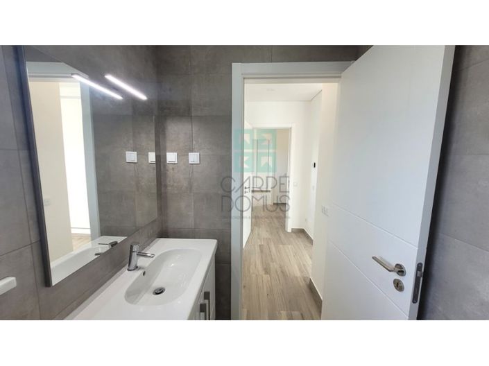 Image No.38-4 Bed House for sale