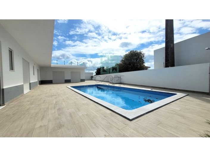 Image No.43-4 Bed House for sale