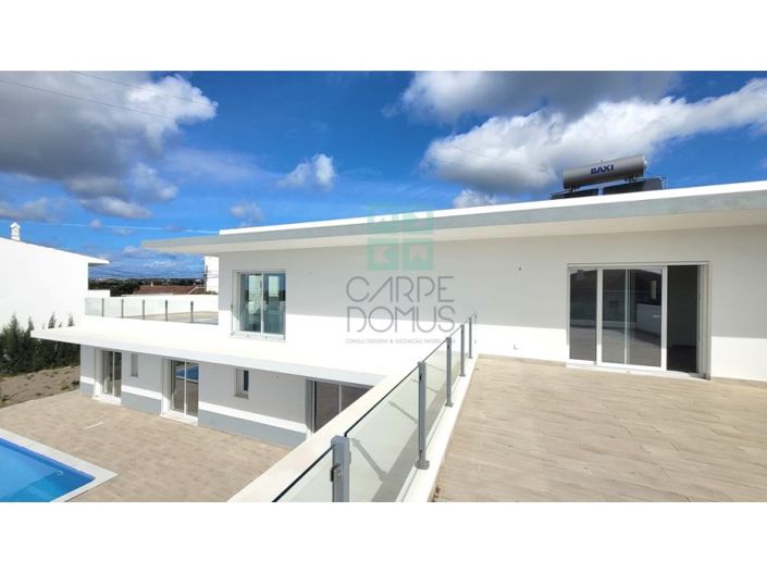 Image No.5-4 Bed House for sale