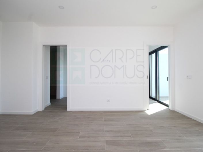 Image No.21-4 Bed House for sale