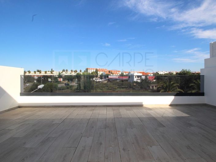 Image No.32-4 Bed House for sale