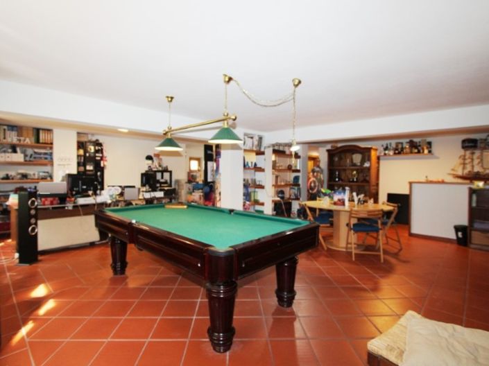 Image No.37-4 Bed Farmhouse for sale