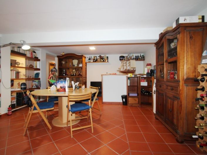 Image No.38-4 Bed Farmhouse for sale