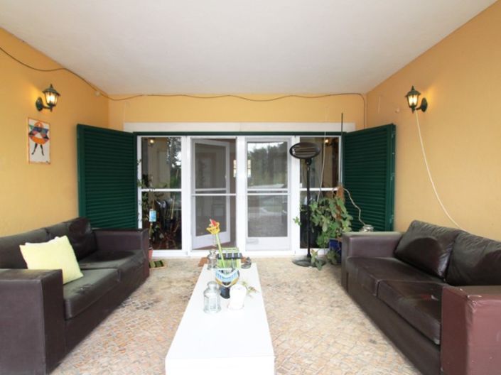 Image No.43-4 Bed Farmhouse for sale