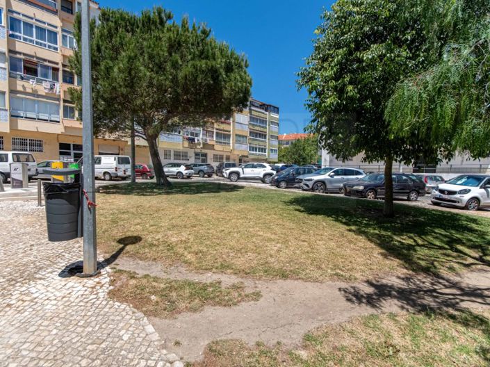 Image No.12-1 Bed Apartment for sale