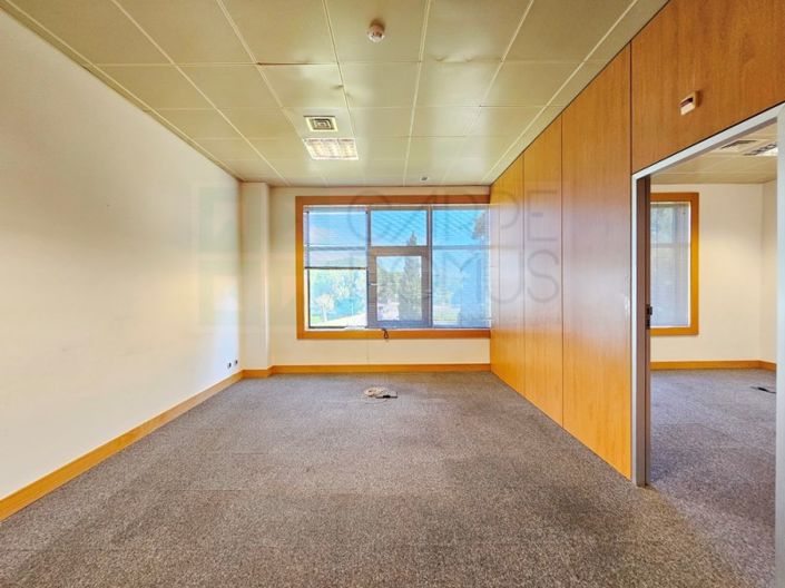 Image No.21-Commercial for sale