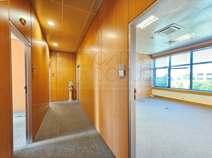 Image No.31-Commercial for sale