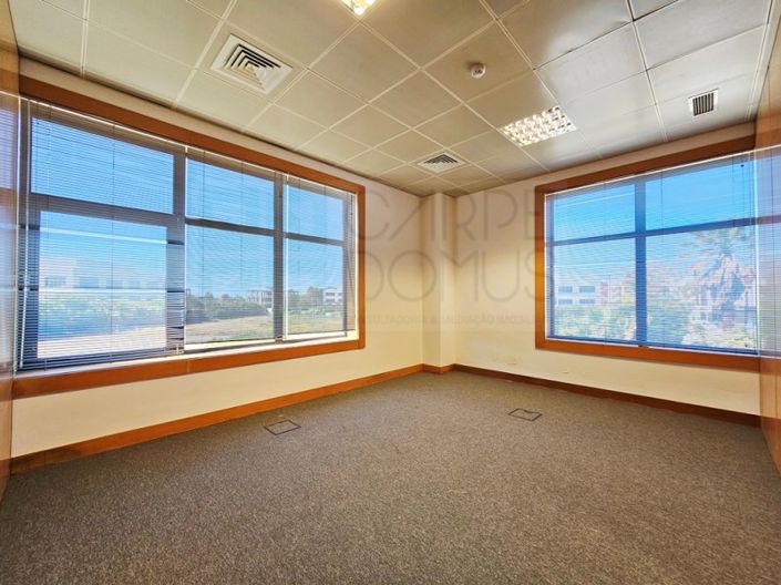 Image No.33-Commercial for sale