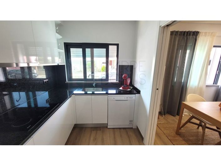 Image No.10-3 Bed Apartment for sale