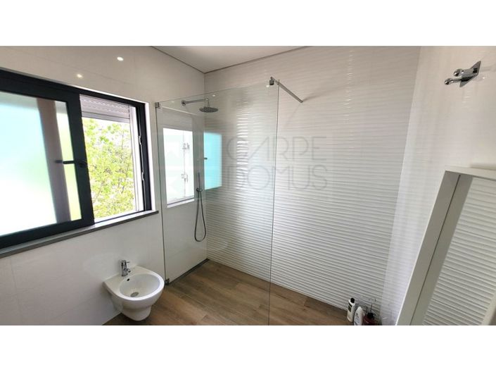 Image No.15-3 Bed Apartment for sale