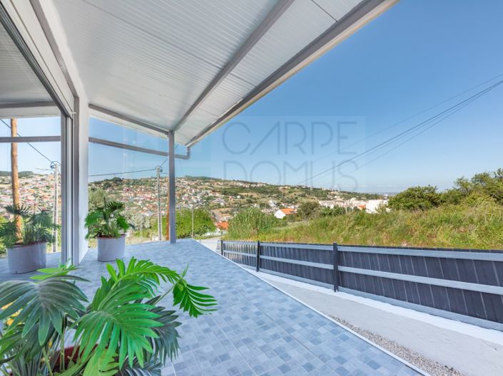 Image No.5-2 Bed House for sale