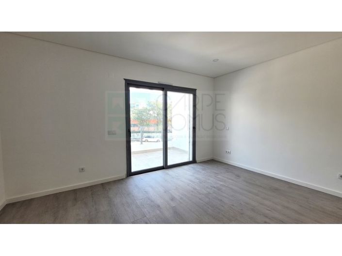 Image No.14-3 Bed House for sale