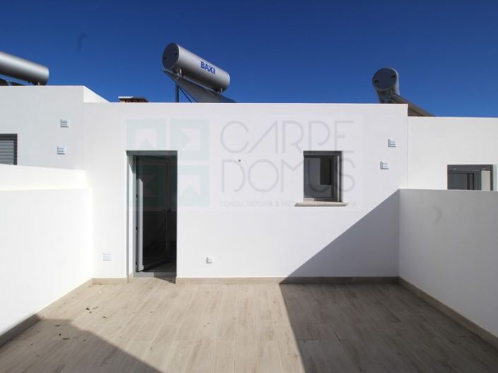 Image No.28-3 Bed House for sale