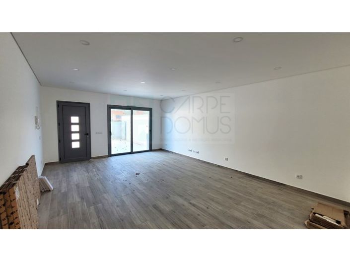 Image No.4-3 Bed House for sale