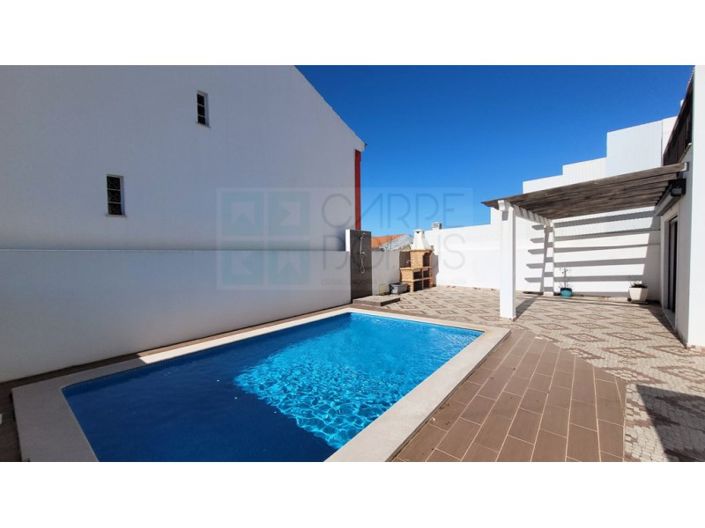 Image No.1-3 Bed House for sale