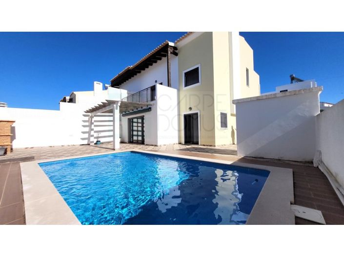 Image No.1-3 Bed House for sale