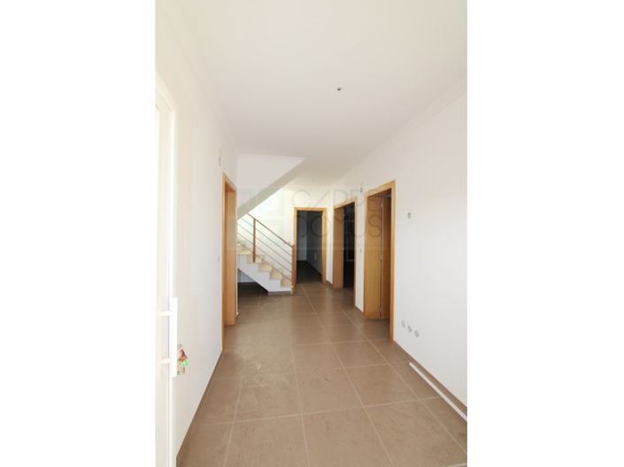 Image No.11-4 Bed House for sale