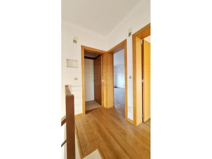 Image No.22-4 Bed House for sale