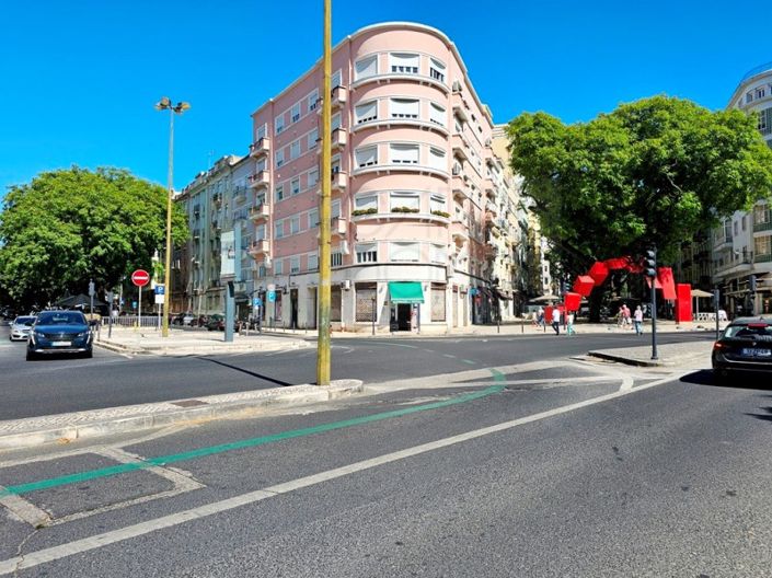 Image No.8-5 Bed Apartment for sale