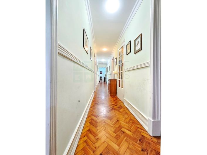 Image No.25-5 Bed Apartment for sale