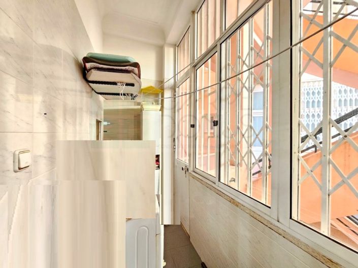 Image No.37-5 Bed Apartment for sale