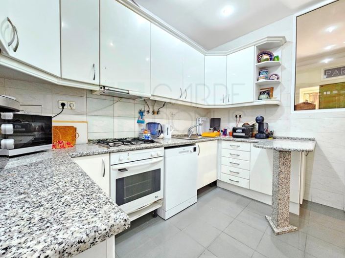 Image No.5-5 Bed Apartment for sale