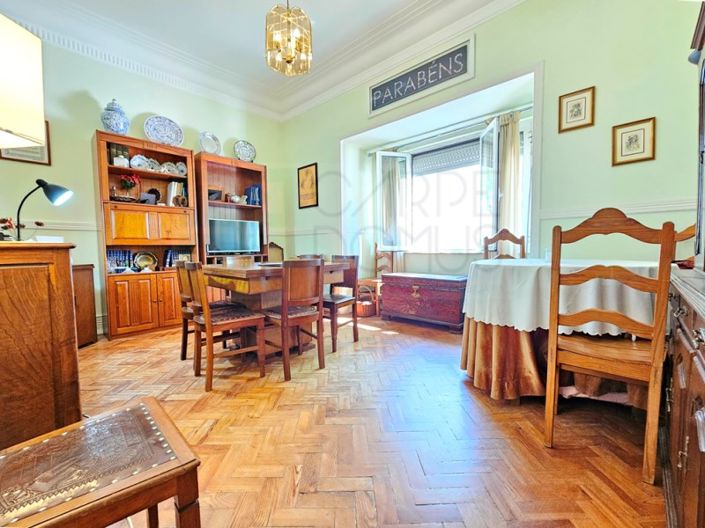 Image No.41-5 Bed Apartment for sale