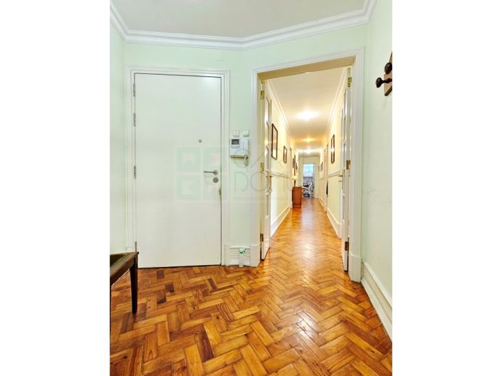 Image No.50-5 Bed Apartment for sale