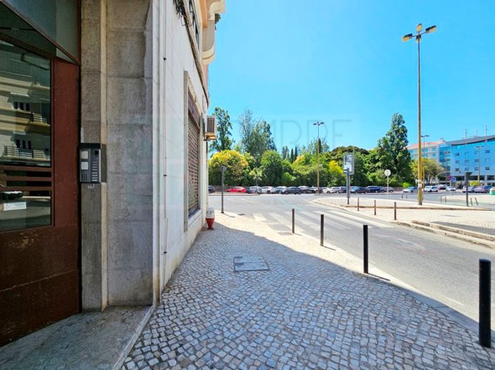 Image No.54-5 Bed Apartment for sale