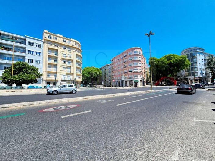 Image No.59-5 Bed Apartment for sale