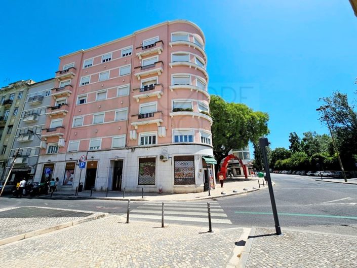 Image No.9-5 Bed Apartment for sale