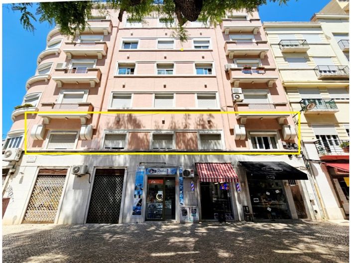 Image No.62-5 Bed Apartment for sale