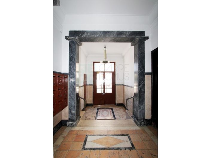 Image No.12-5 Bed Apartment for sale