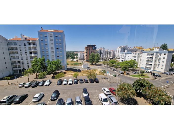 Image No.1-3 Bed Apartment for sale