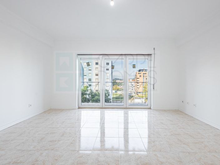 Image No.14-3 Bed Apartment for sale