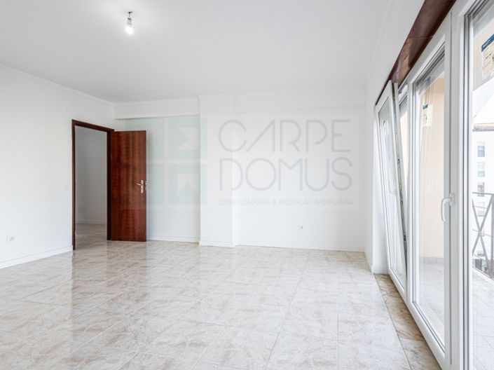 Image No.15-3 Bed Apartment for sale