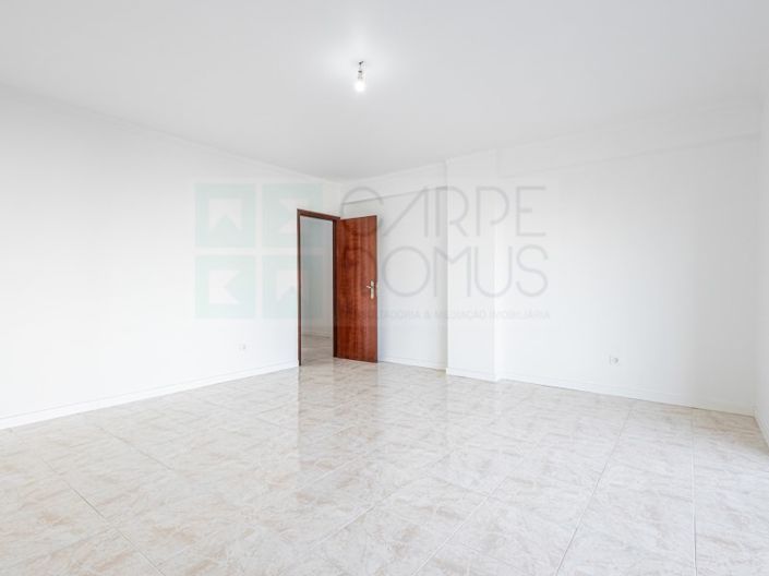 Image No.16-3 Bed Apartment for sale