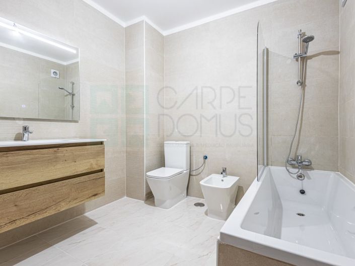 Image No.26-3 Bed Apartment for sale