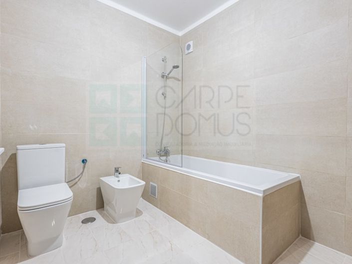 Image No.27-3 Bed Apartment for sale