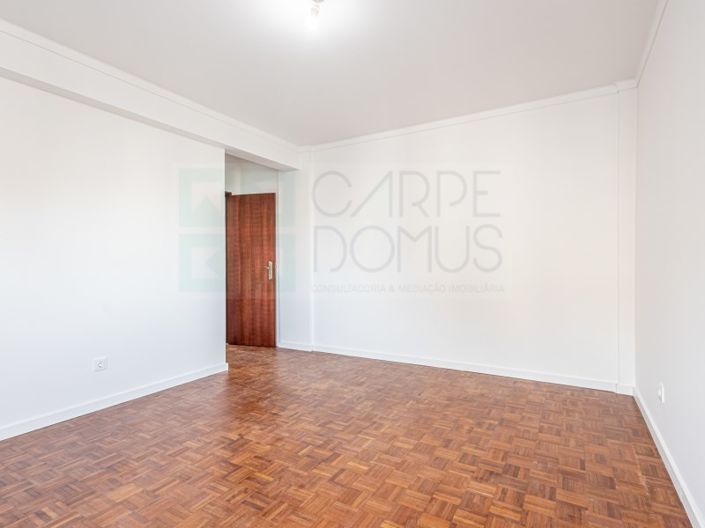 Image No.32-3 Bed Apartment for sale