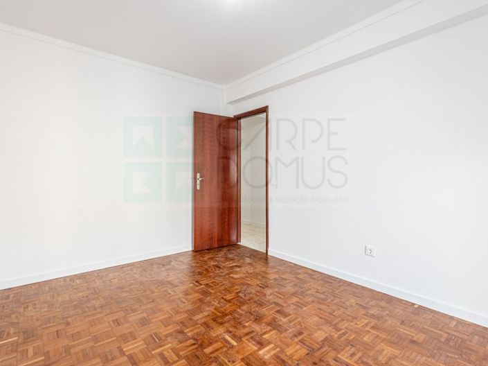 Image No.43-3 Bed Apartment for sale