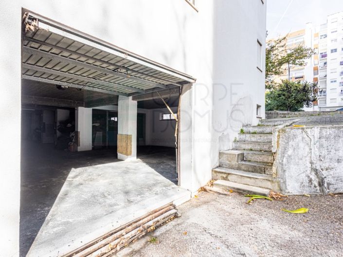 Image No.52-3 Bed Apartment for sale